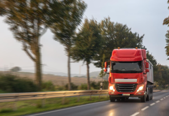 A Influência da Logística de Transporte na Eficiência Empresarial e na Satisfação do Cliente